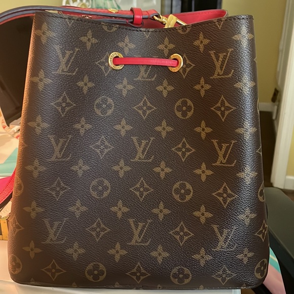 Sold / Louis Vuitton NeoNoe MM Monogram / Poppy in excellent condition - Picture 7 of 16